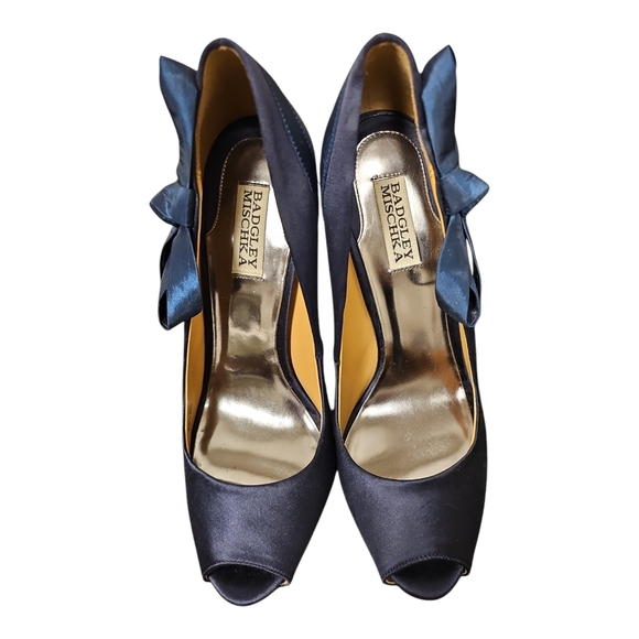 Vintage late 1980's Elegant Badgley Mischka Women's High Heel Navy Peep-Toe - Picture 4 of 7